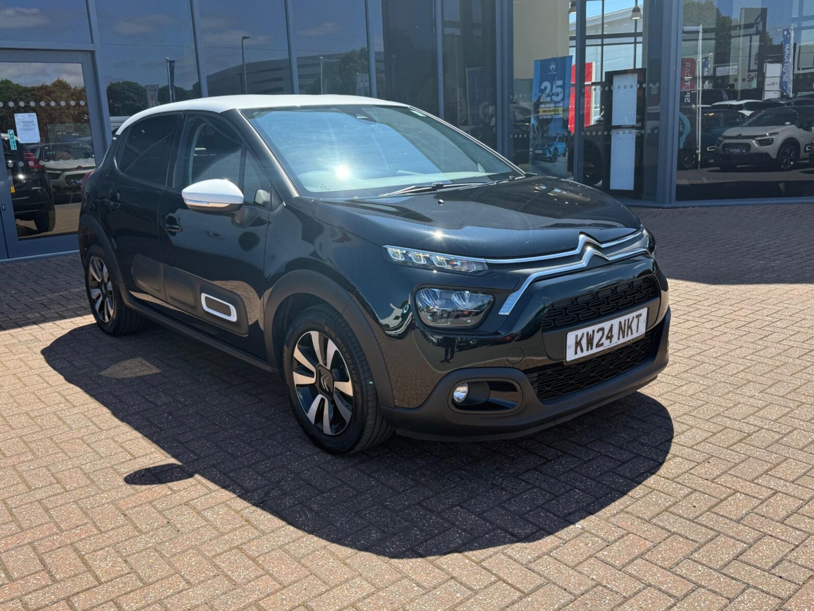 Main listing image - Citroen C3