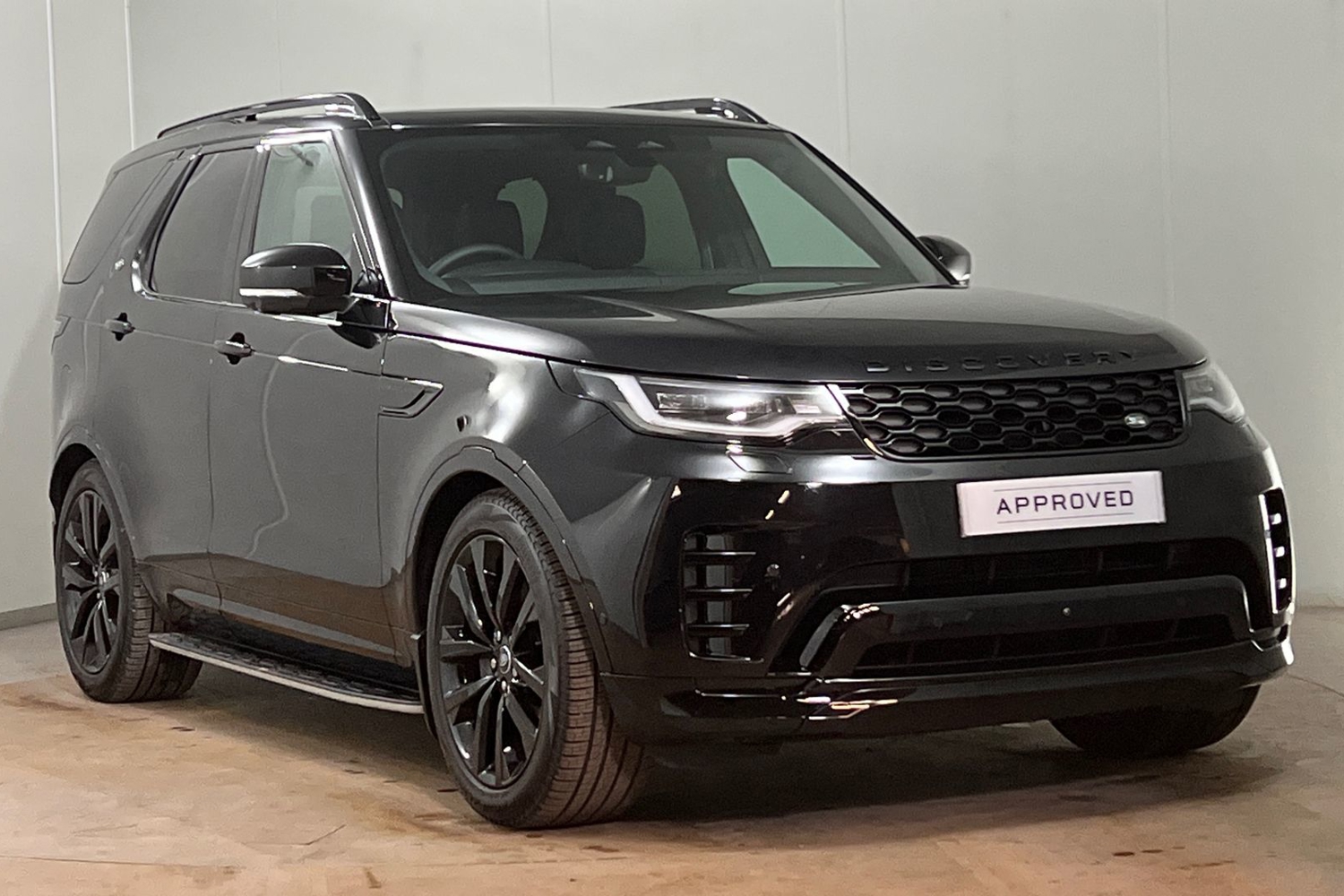 Main listing image - Land Rover Discovery