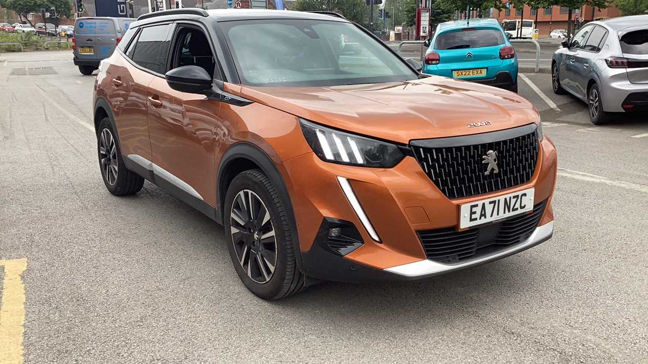 Main listing image - Peugeot 2008
