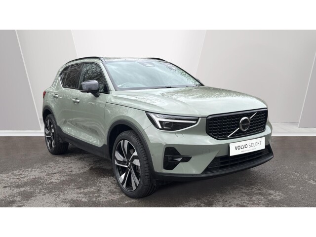 Main listing image - Volvo XC40