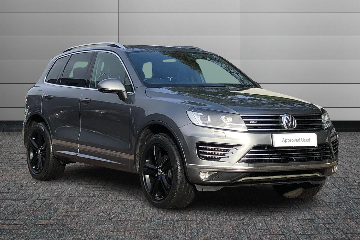 Main listing image - Volkswagen Touareg