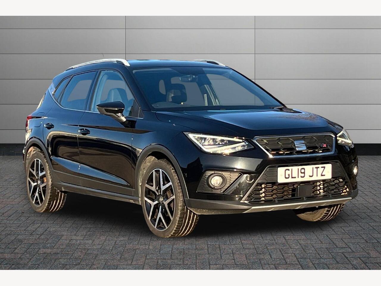 Main listing image - SEAT Arona