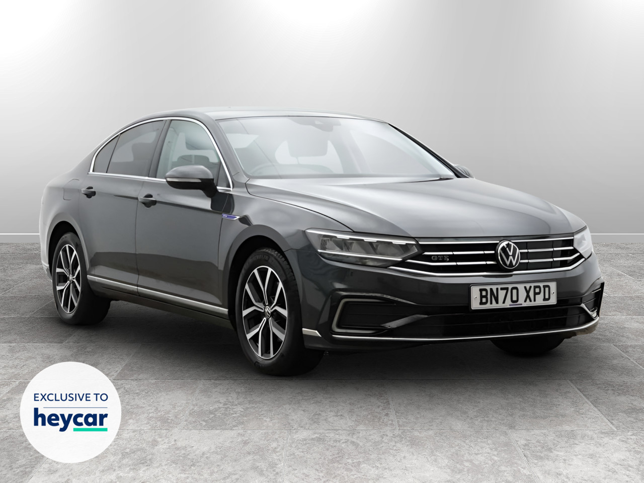 Main listing image - Volkswagen Passat GTE