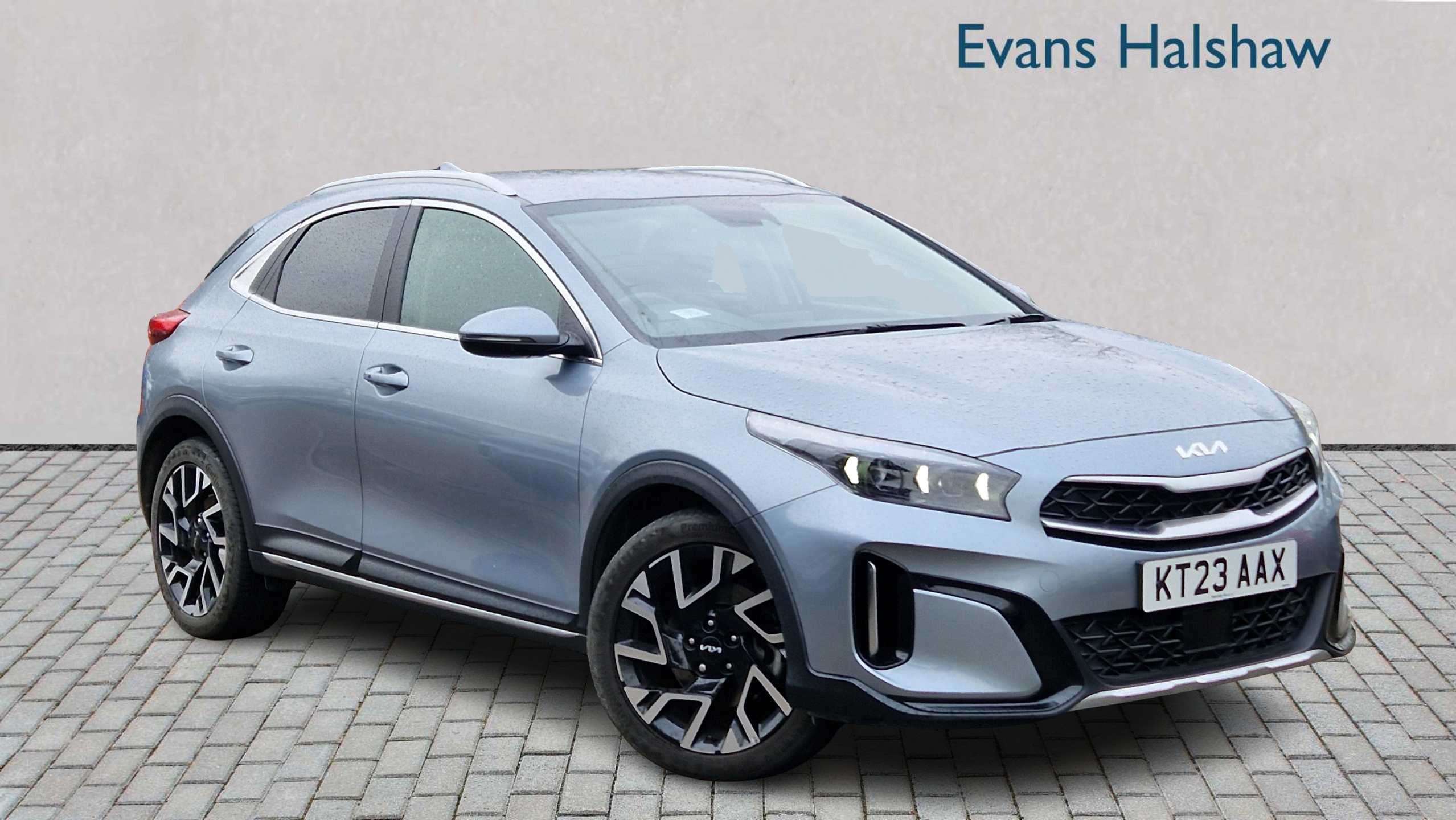 Main listing image - Kia XCeed