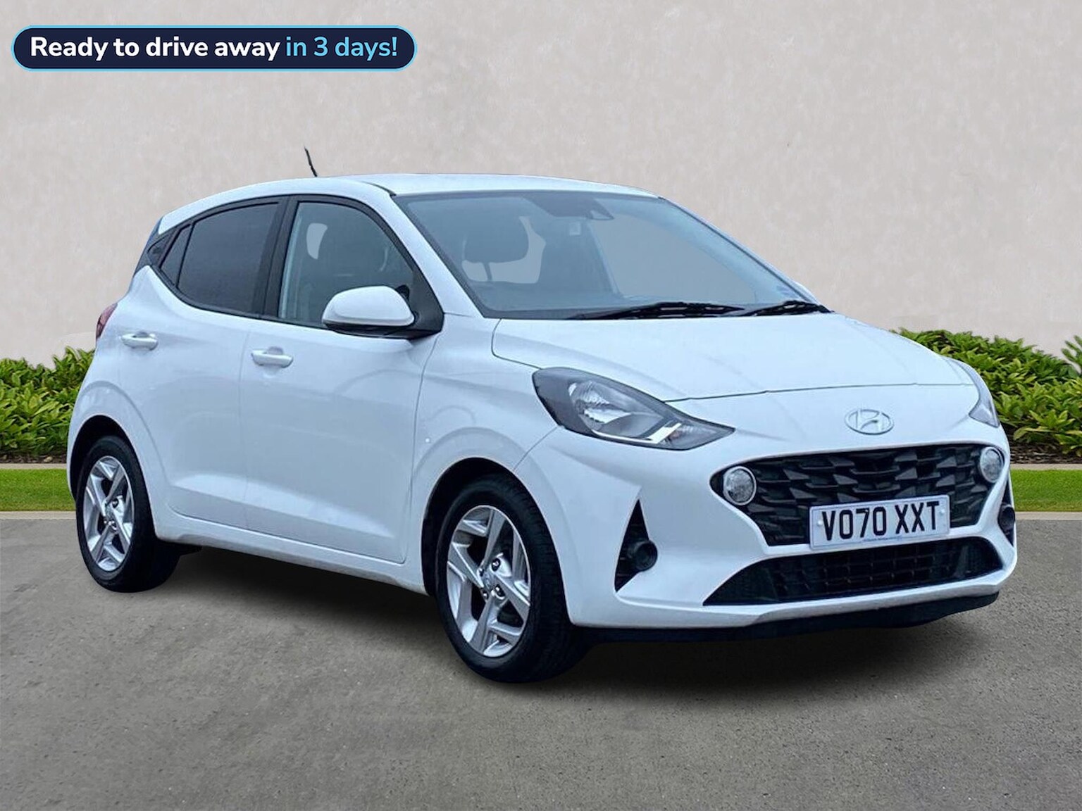 Main listing image - Hyundai i10