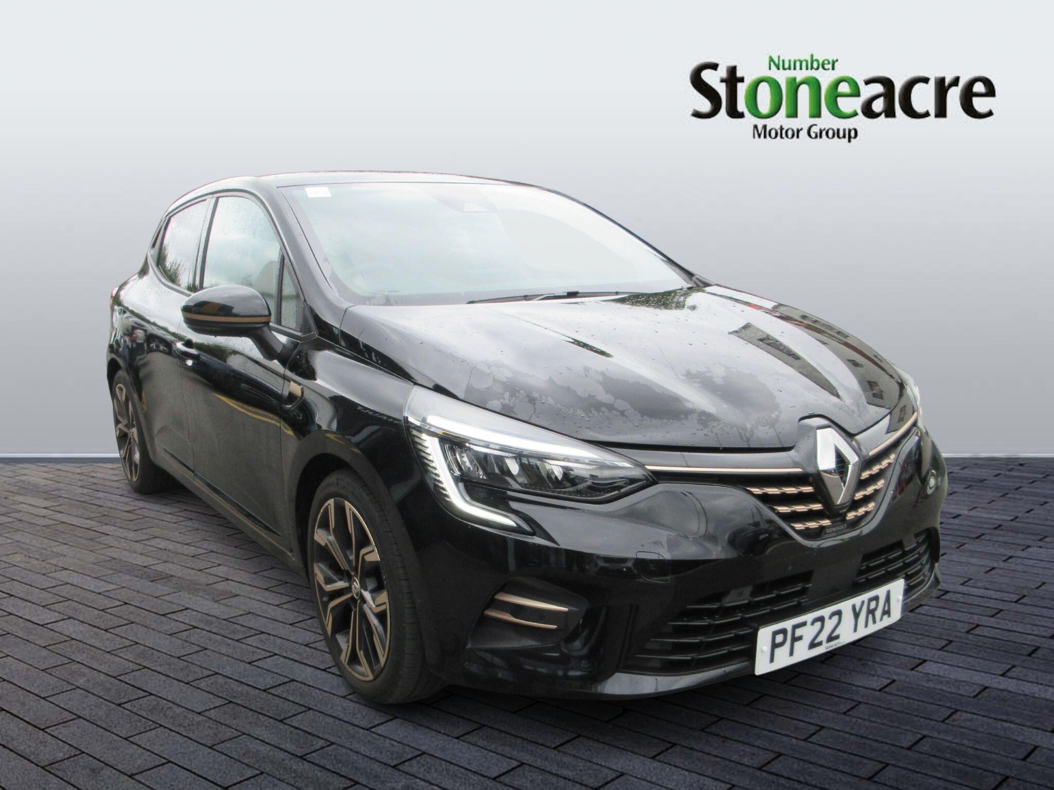 Main listing image - Renault Clio