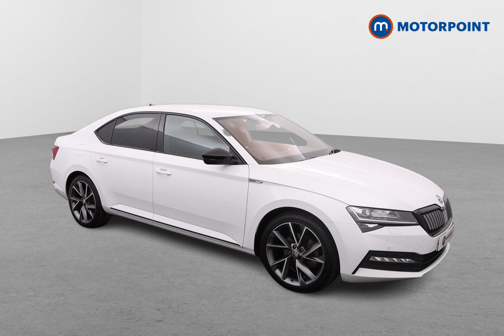 Main listing image - Skoda Superb