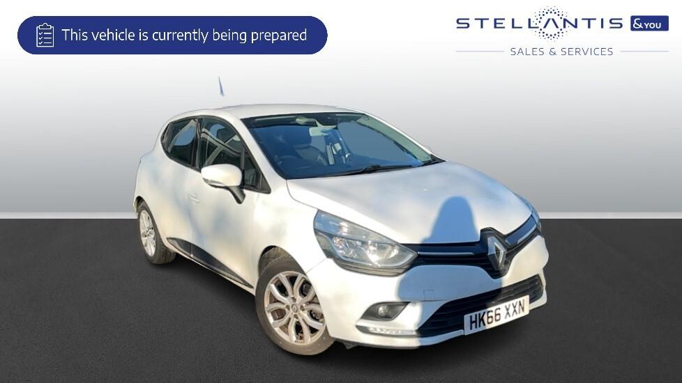 Main listing image - Renault Clio