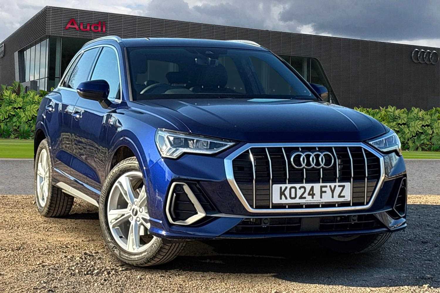 Main listing image - Audi Q3