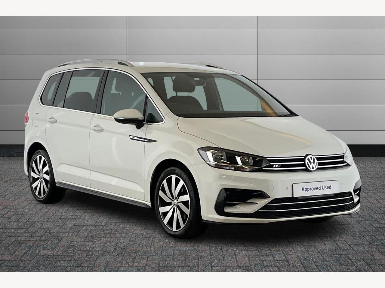 Main listing image - Volkswagen Touran
