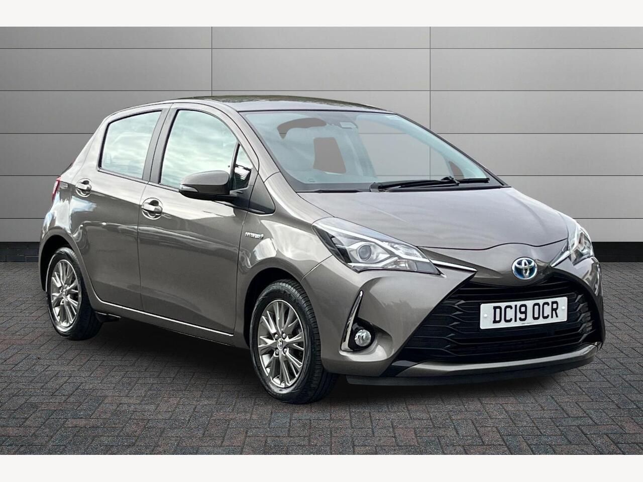 Main listing image - Toyota Yaris