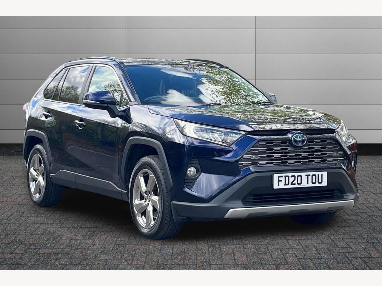 Main listing image - Toyota RAV4