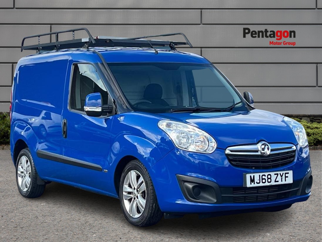 Main listing image - Vauxhall Combo