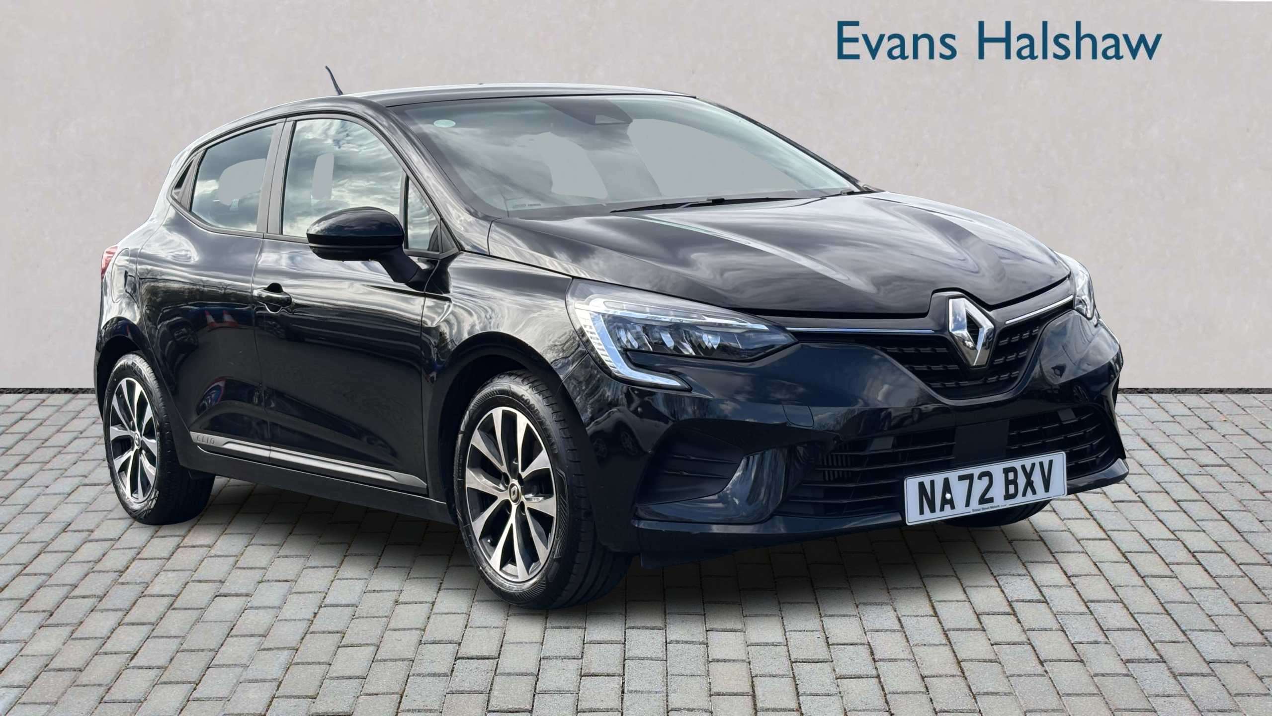 Main listing image - Renault Clio