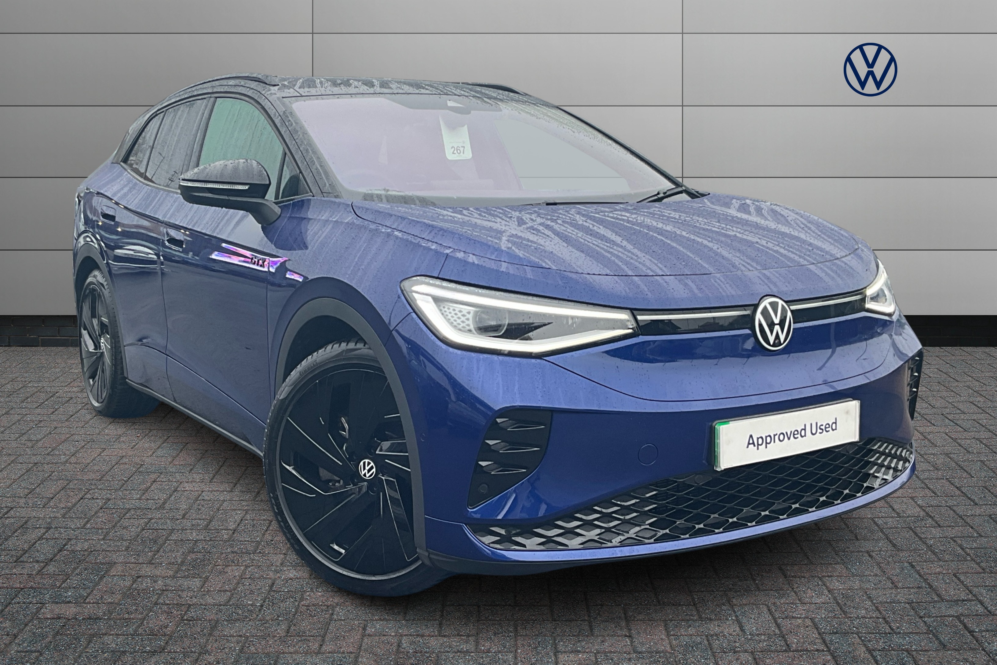 Main listing image - Volkswagen ID.4