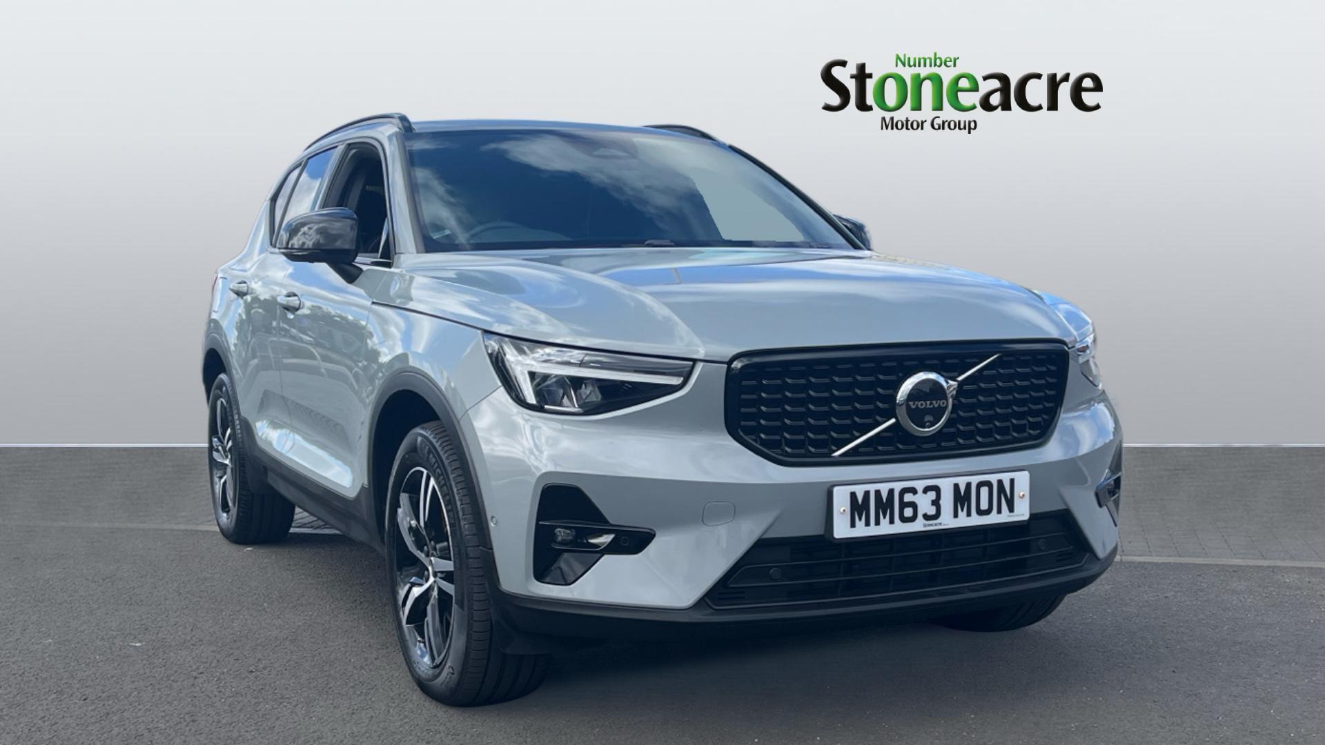 Main listing image - Volvo XC40