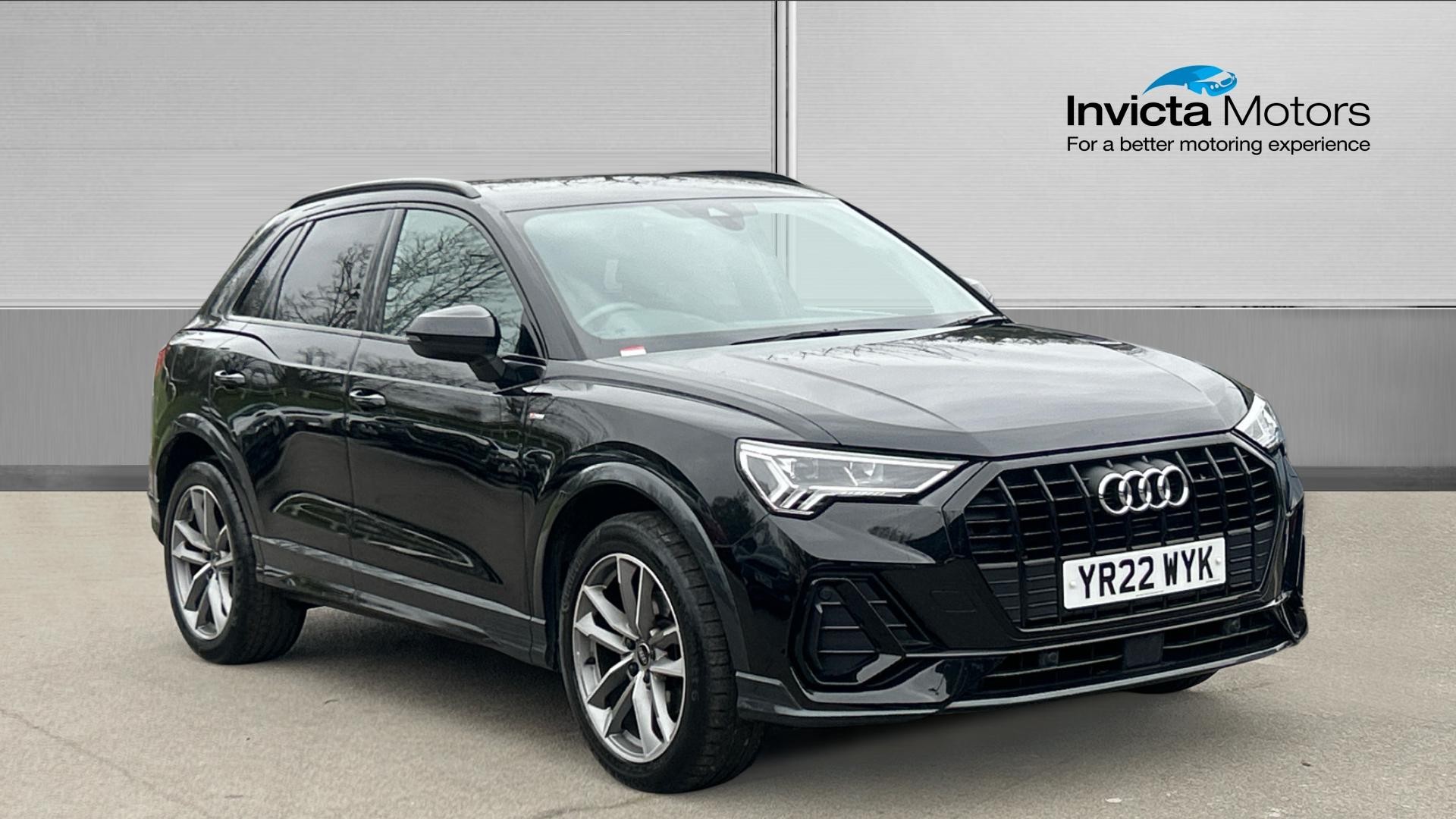 Main listing image - Audi Q3
