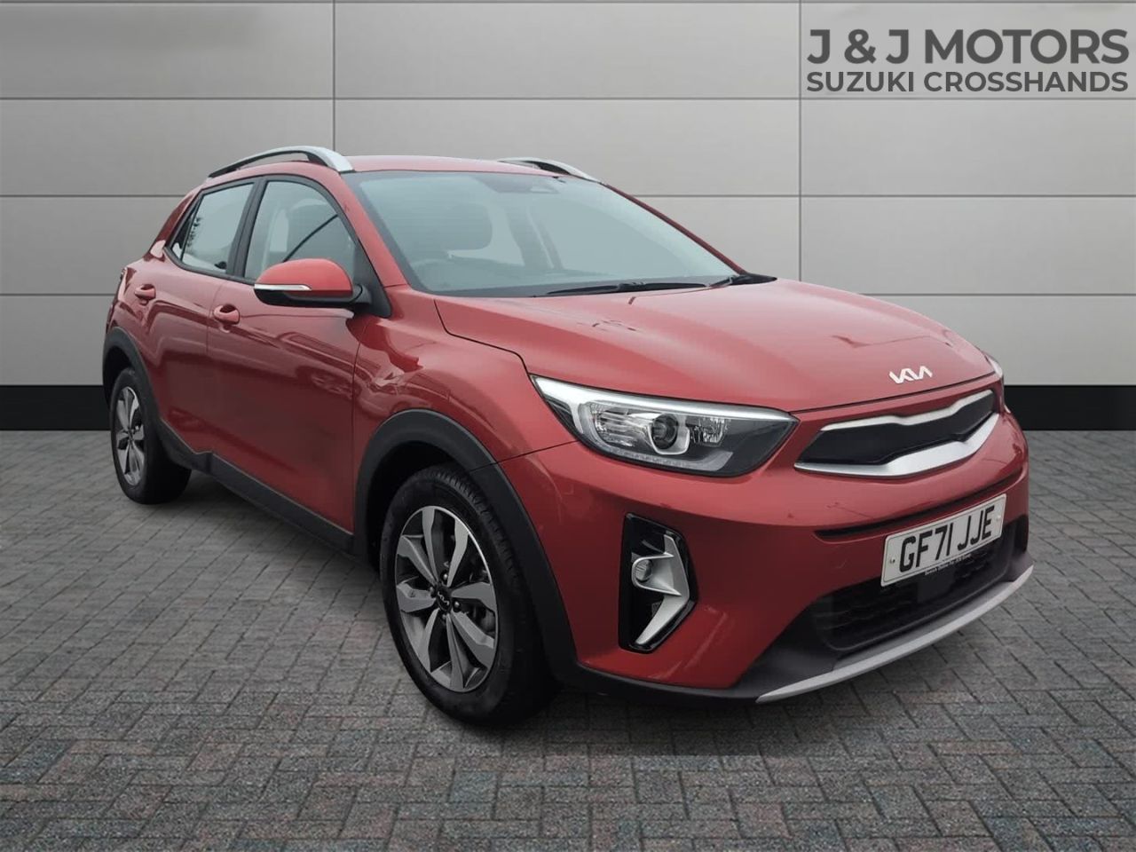 Main listing image - Kia Stonic