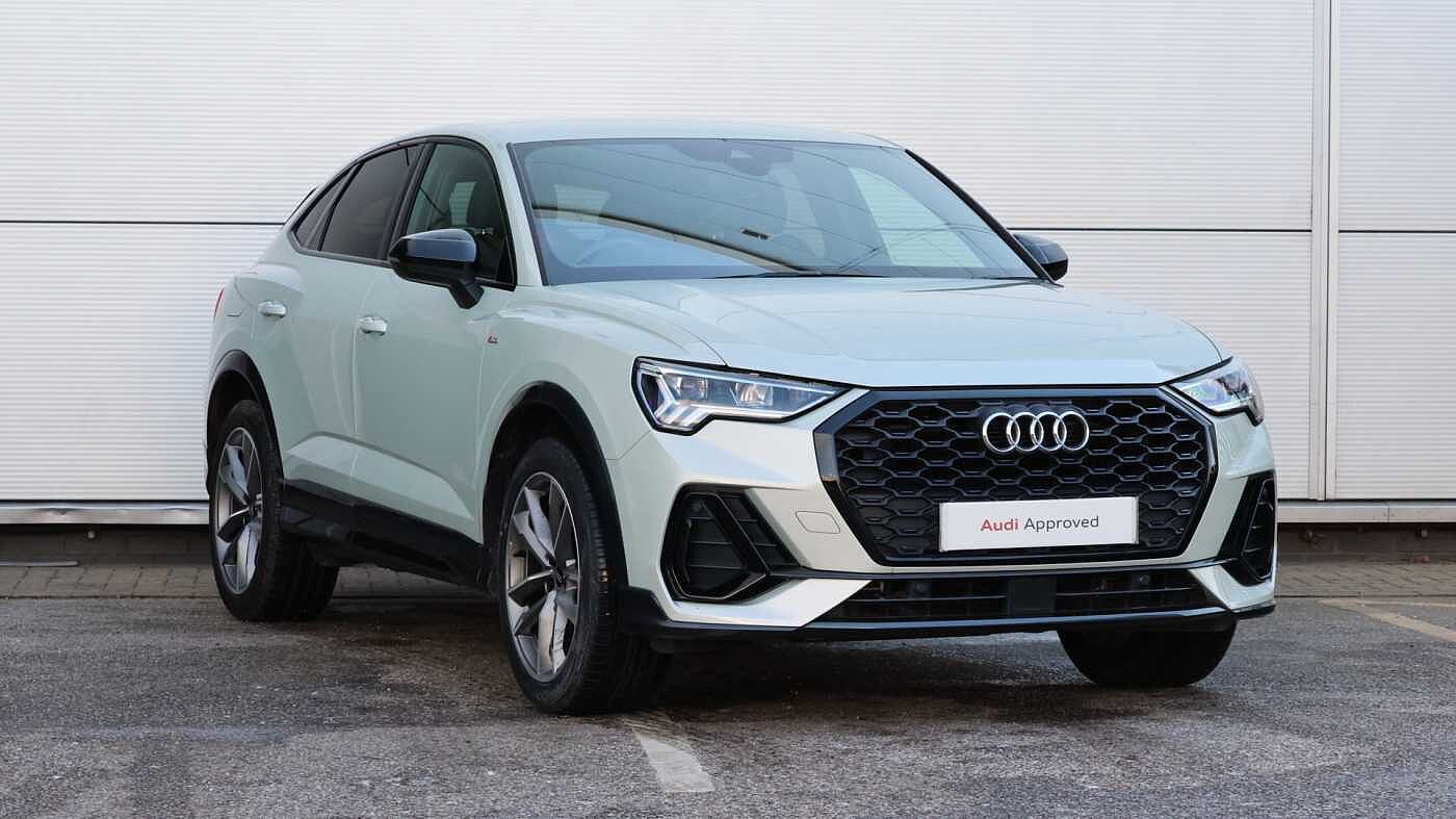 Main listing image - Audi Q3