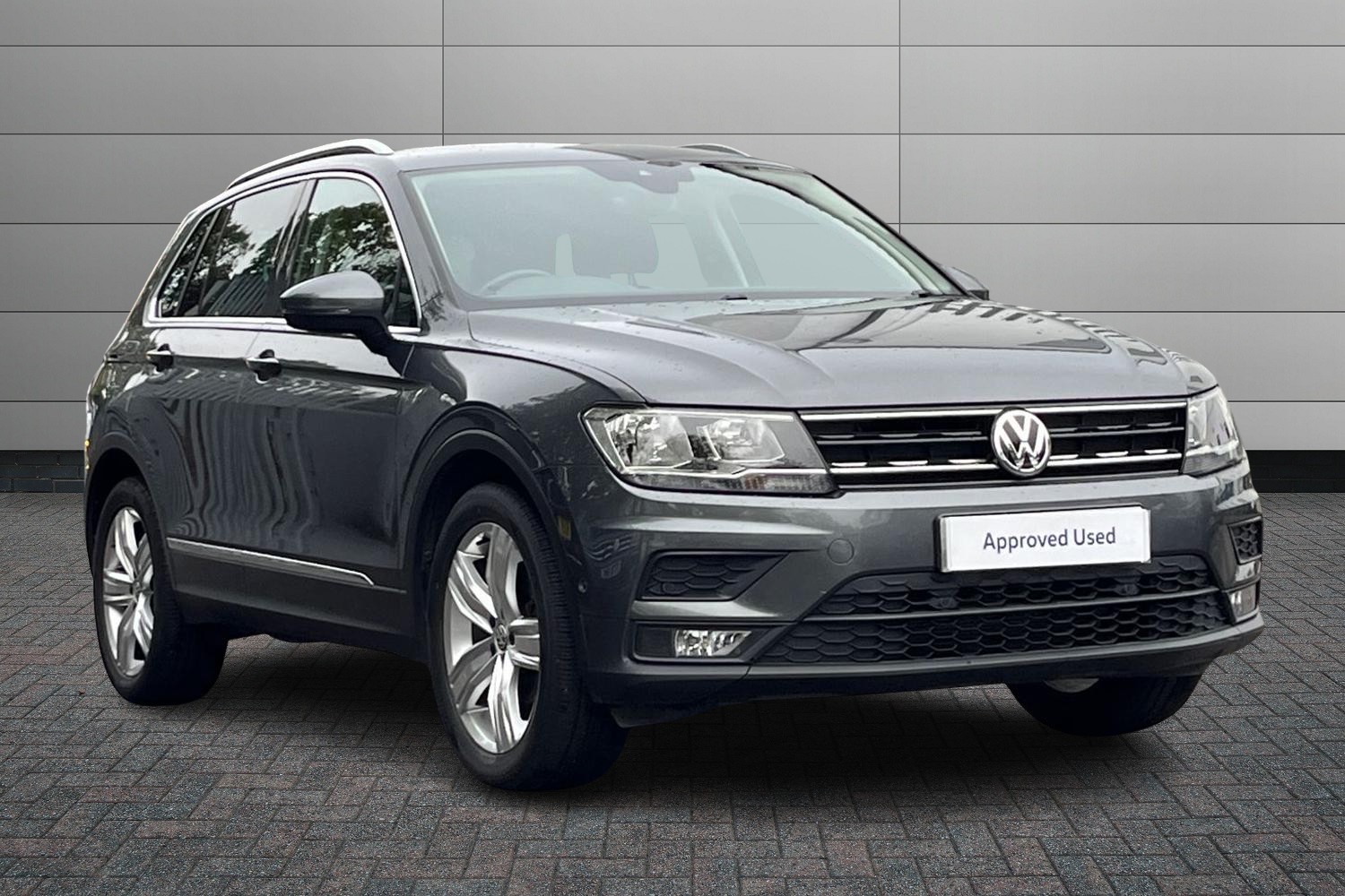 Main listing image - Volkswagen Tiguan