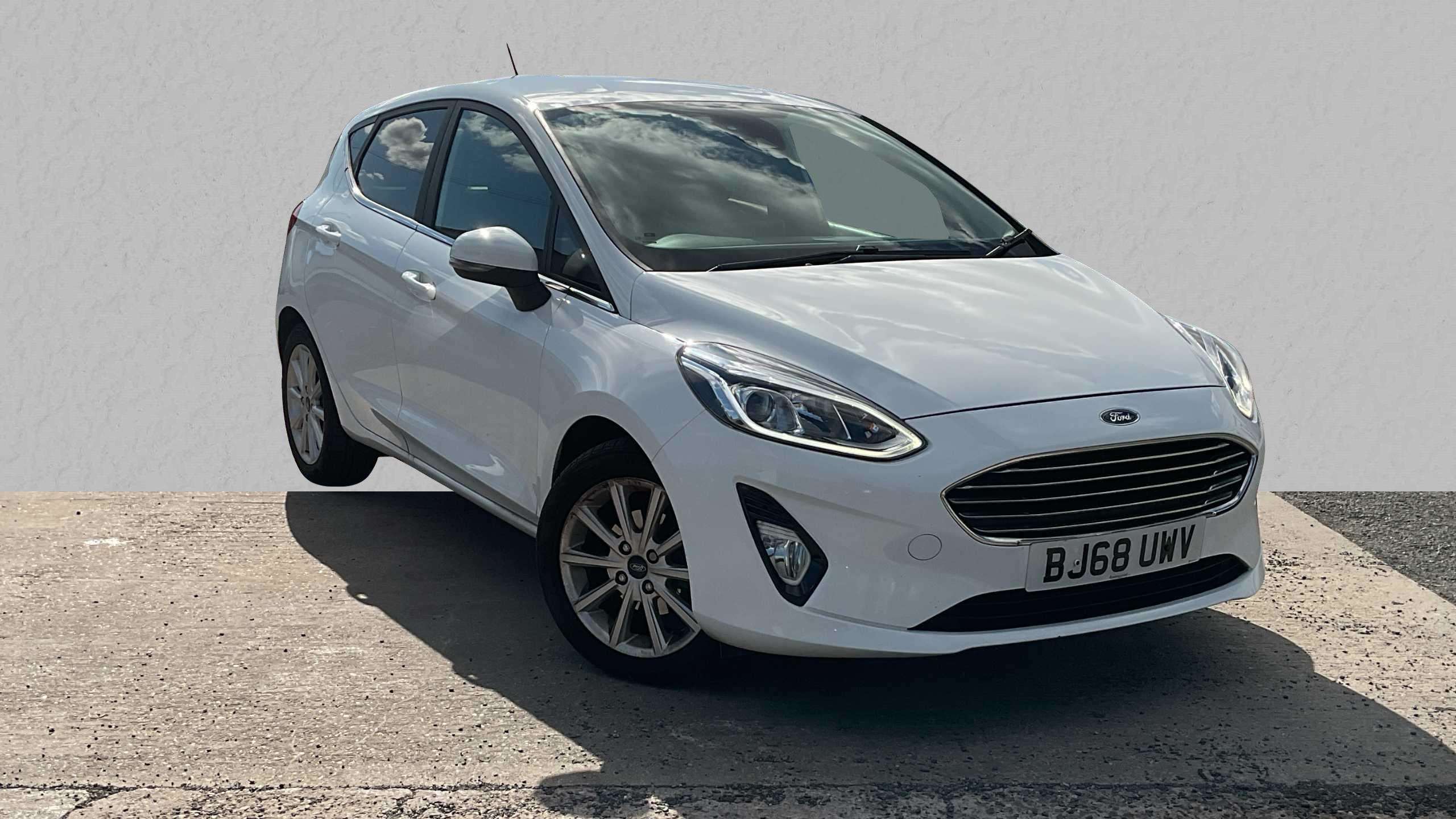 Main listing image - Ford Fiesta