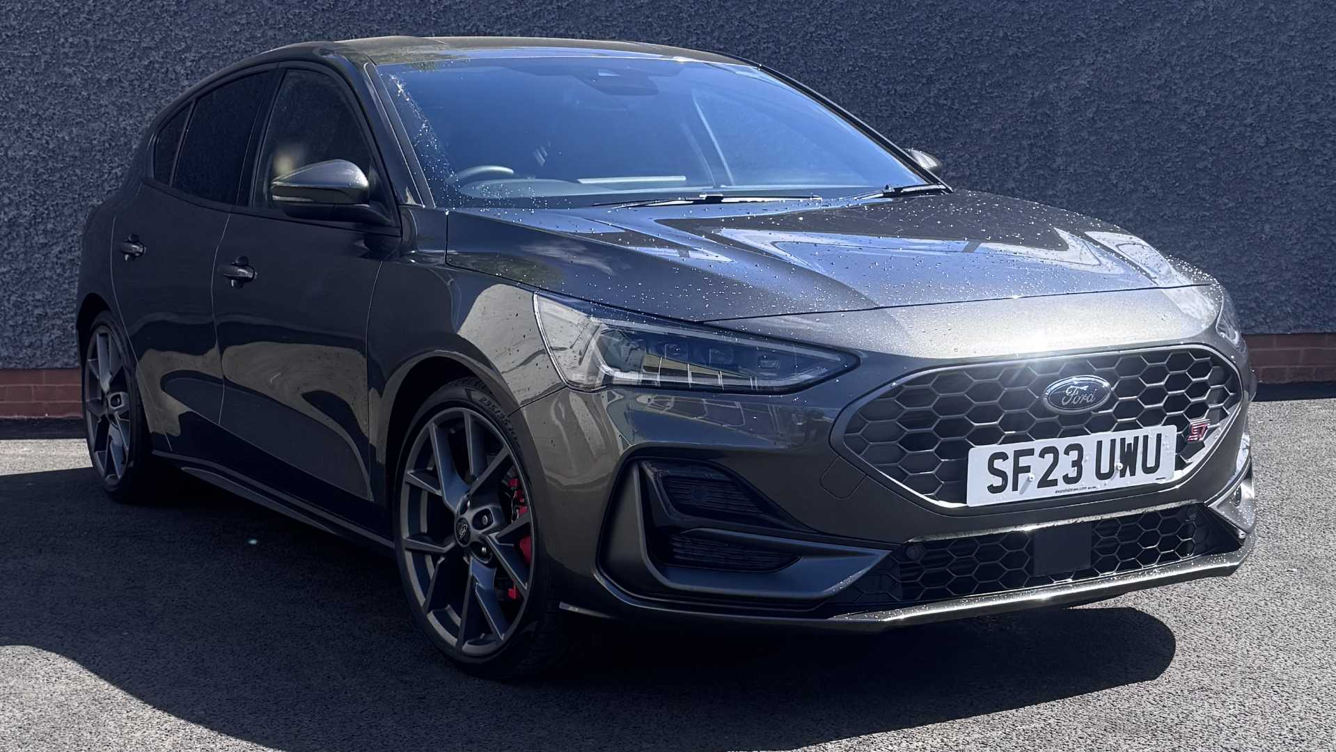 Main listing image - Ford Focus ST