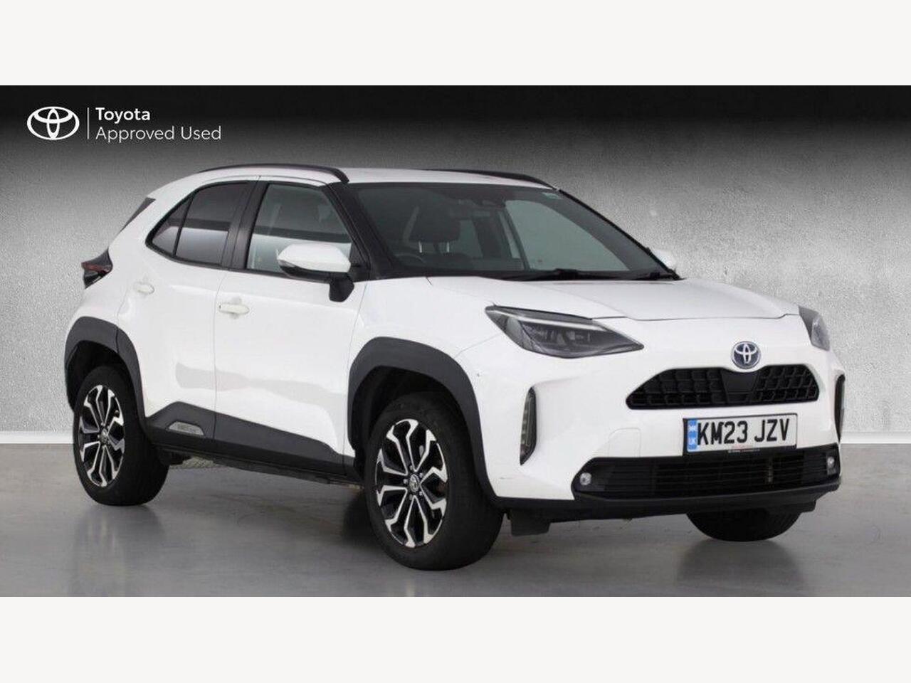 Main listing image - Toyota Yaris Cross