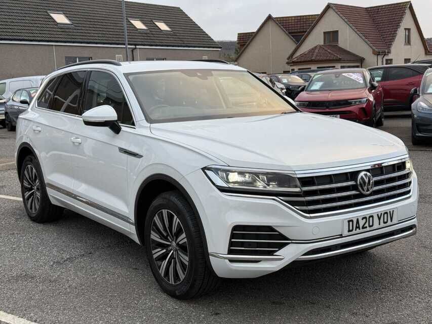 Main listing image - Volkswagen Touareg