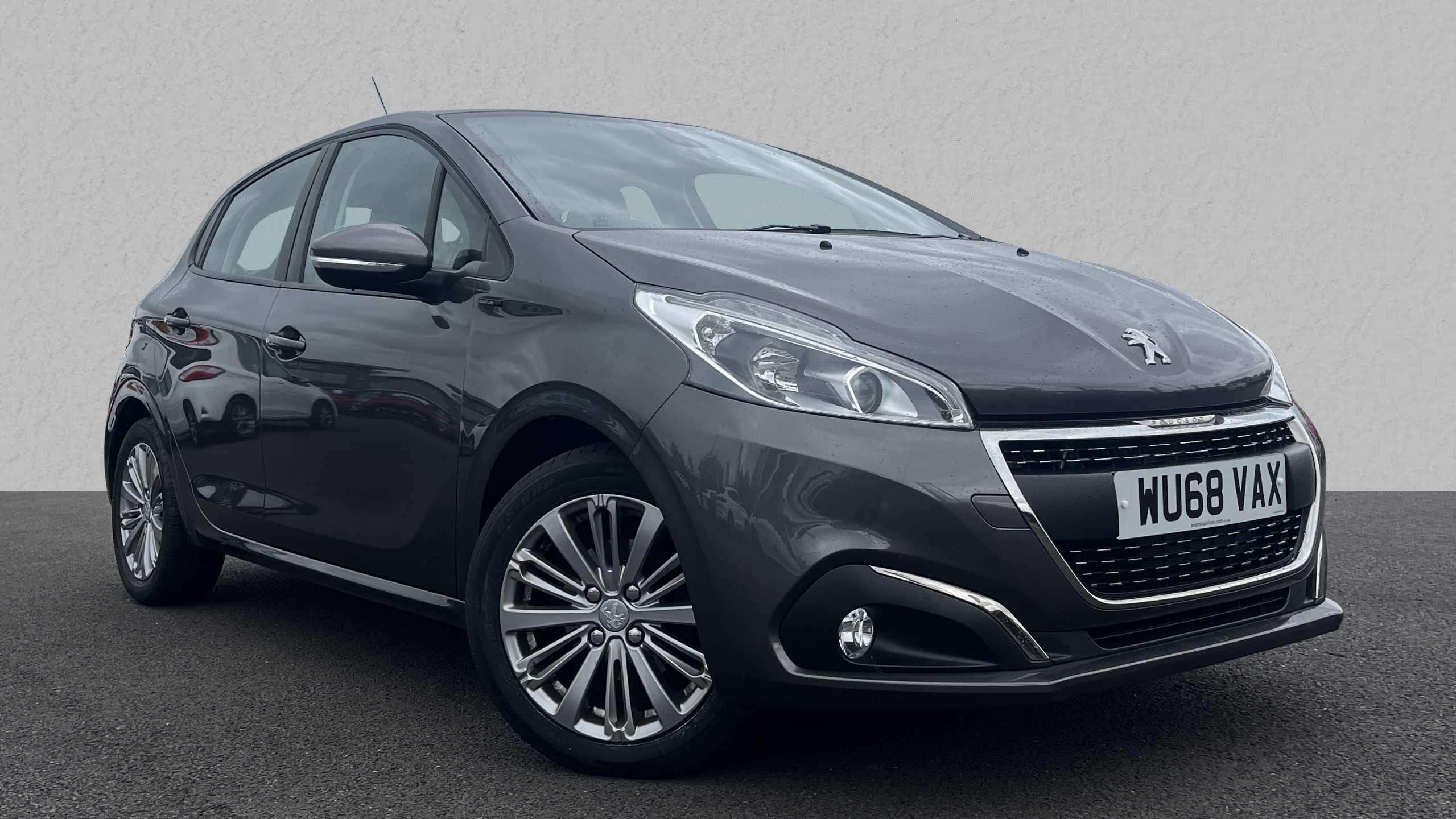 Main listing image - Peugeot 208