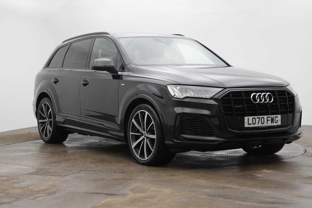 Main listing image - Audi Q7