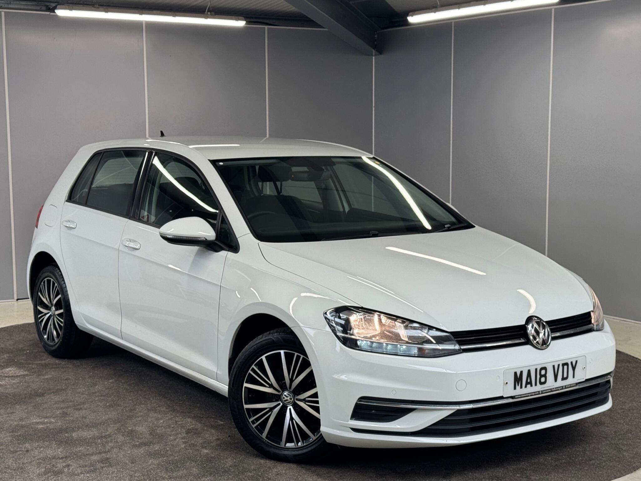 Main listing image - Volkswagen Golf