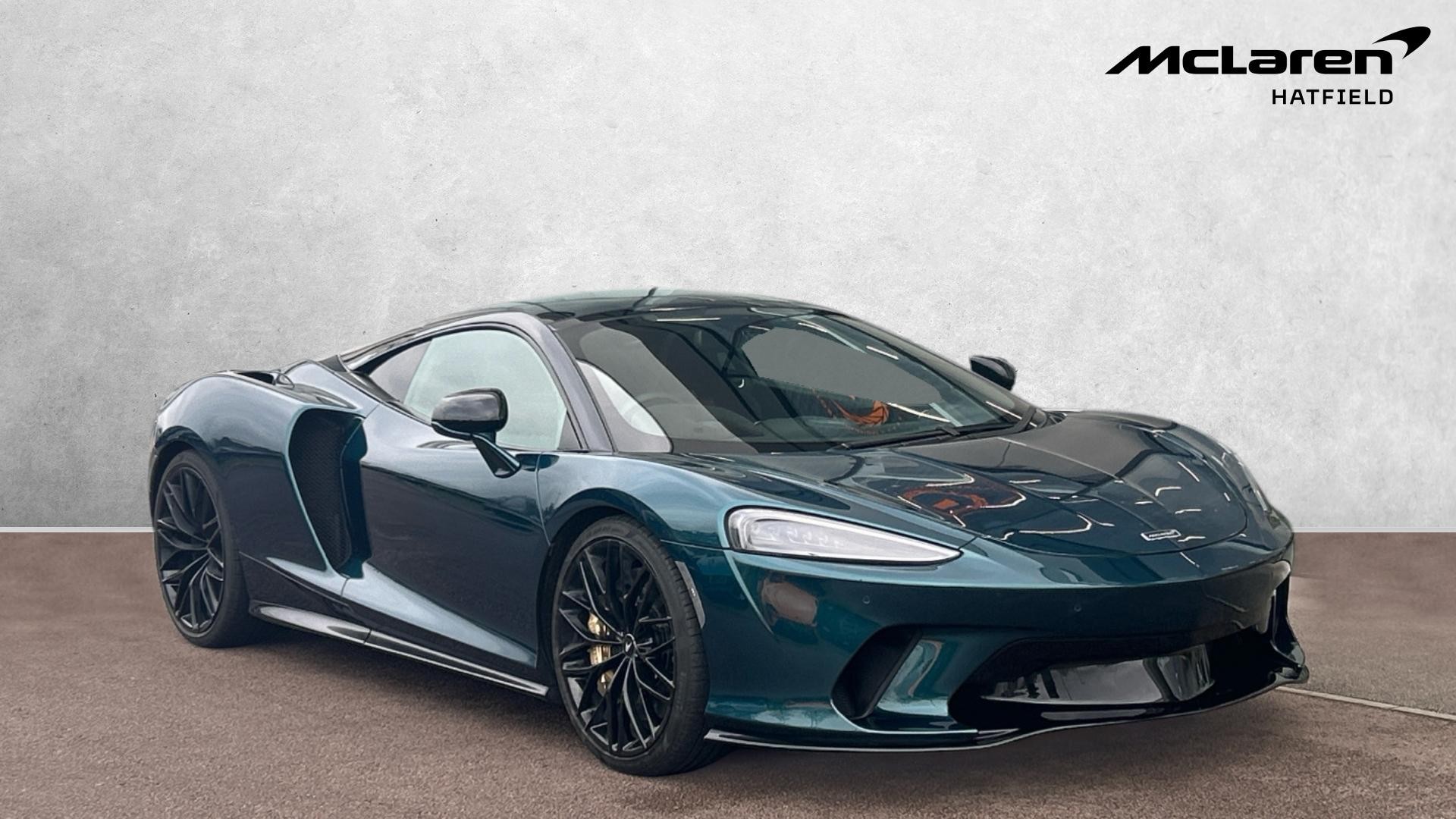 Main listing image - McLaren GT