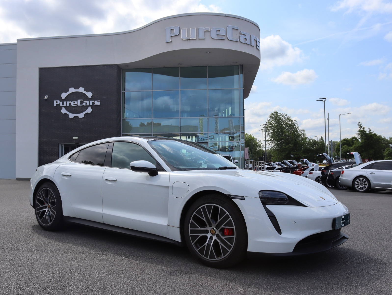 Main listing image - Porsche Taycan