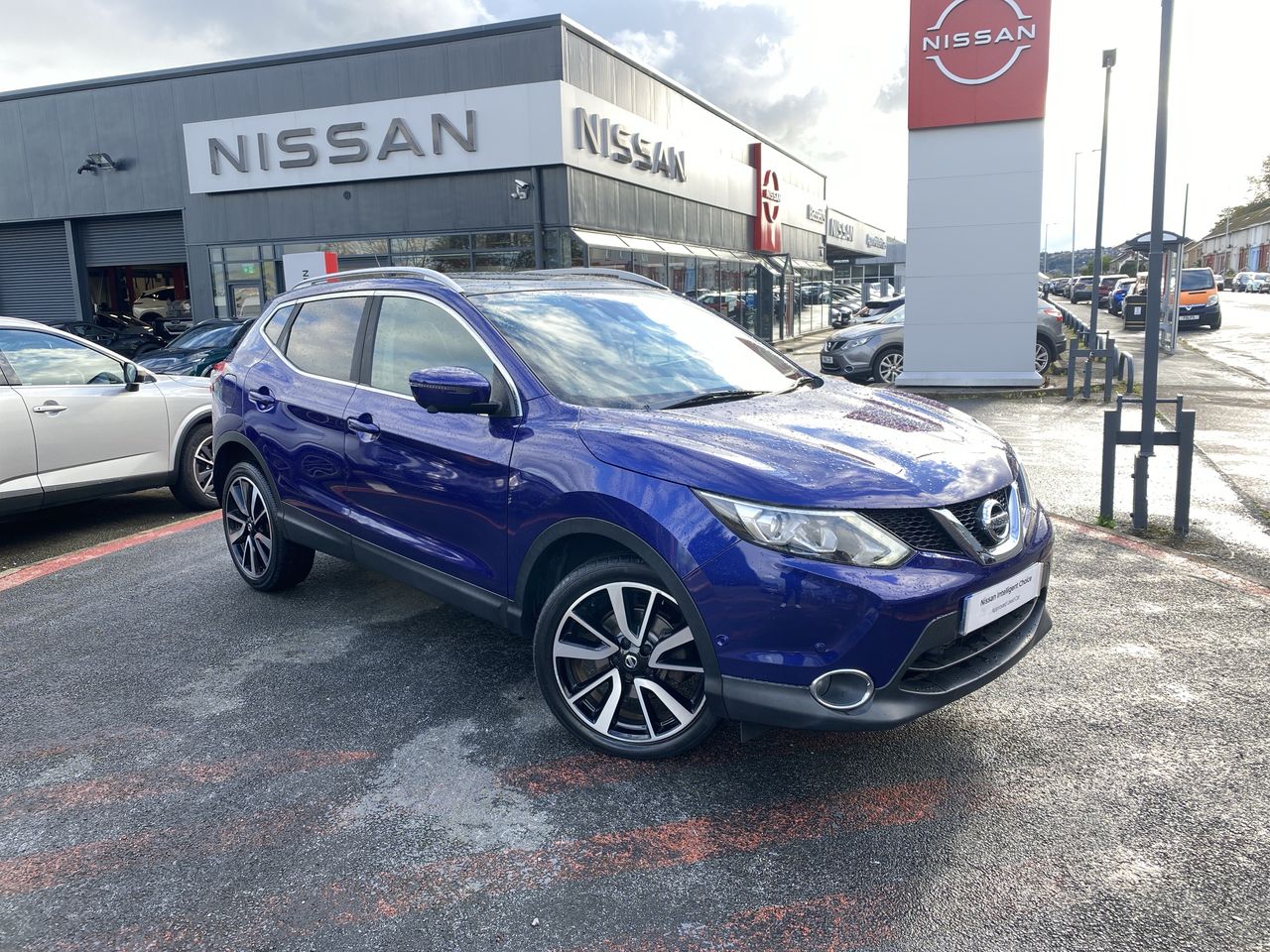 Main listing image - Nissan Qashqai