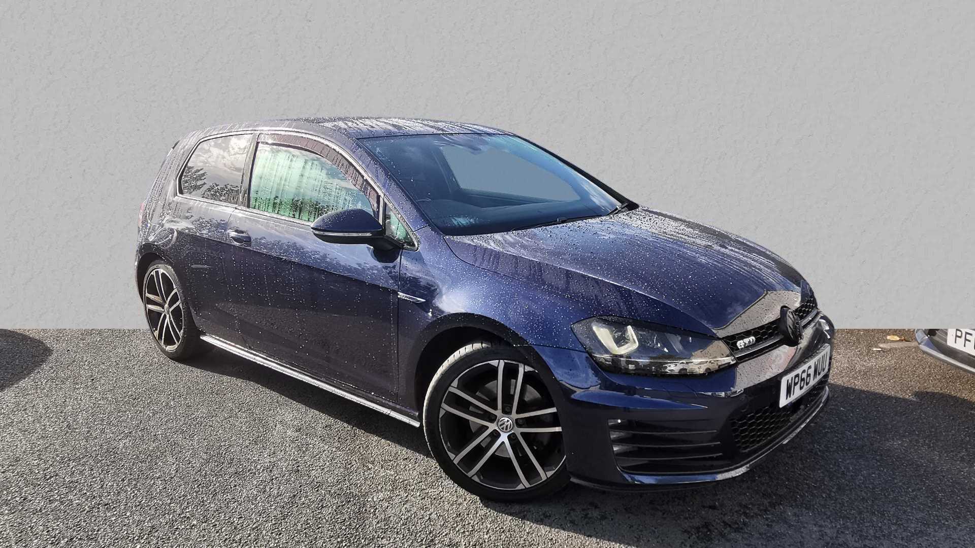 Main listing image - Volkswagen Golf