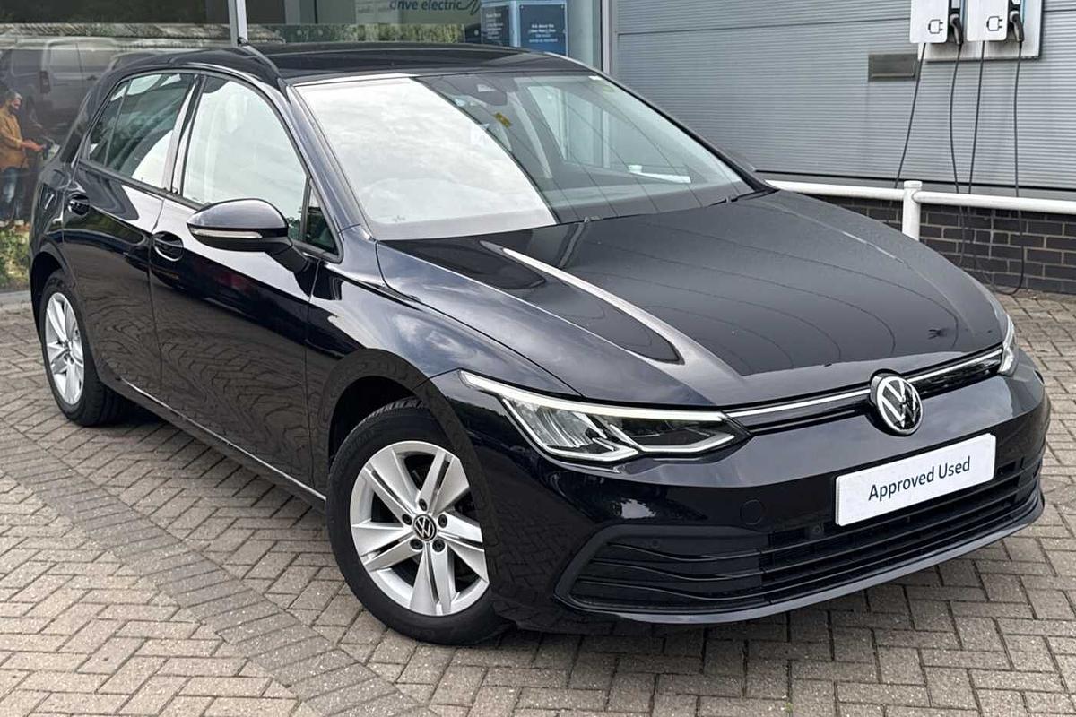 Main listing image - Volkswagen Golf