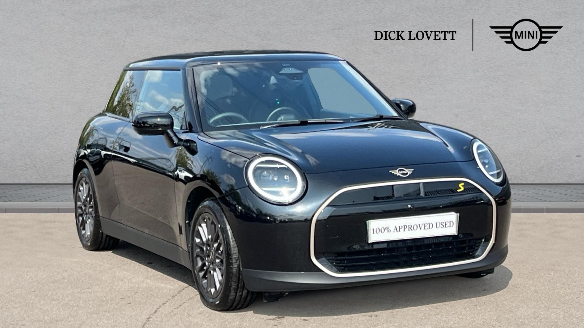 Main listing image - MINI Electric