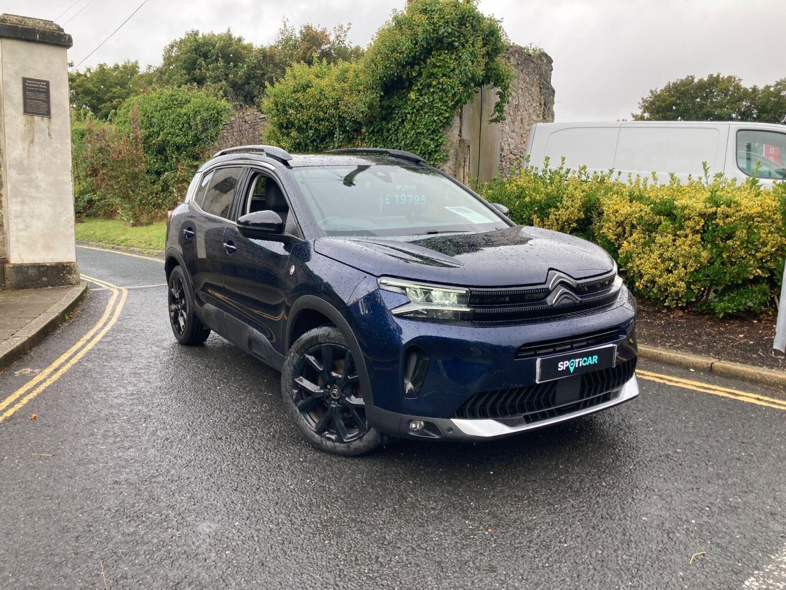 Main listing image - Citroen C5 Aircross