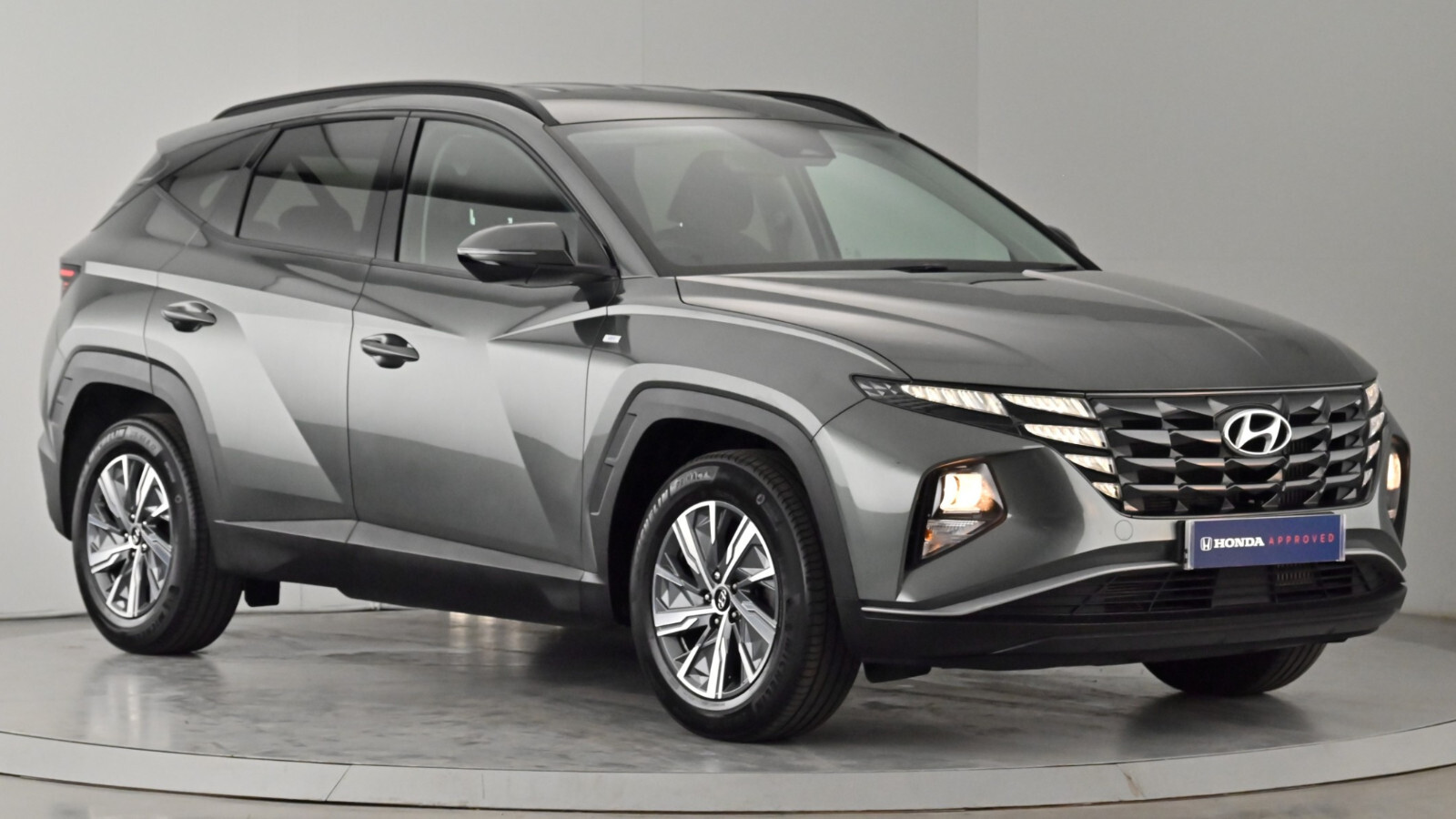 Main listing image - Hyundai Tucson