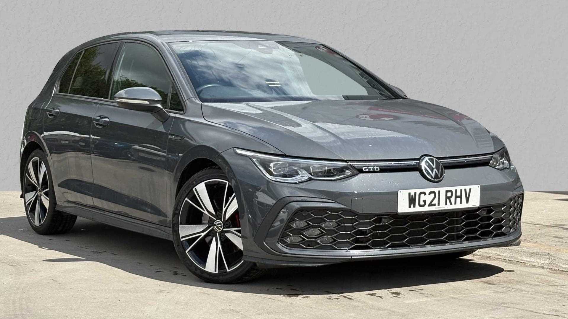 Main listing image - Volkswagen Golf
