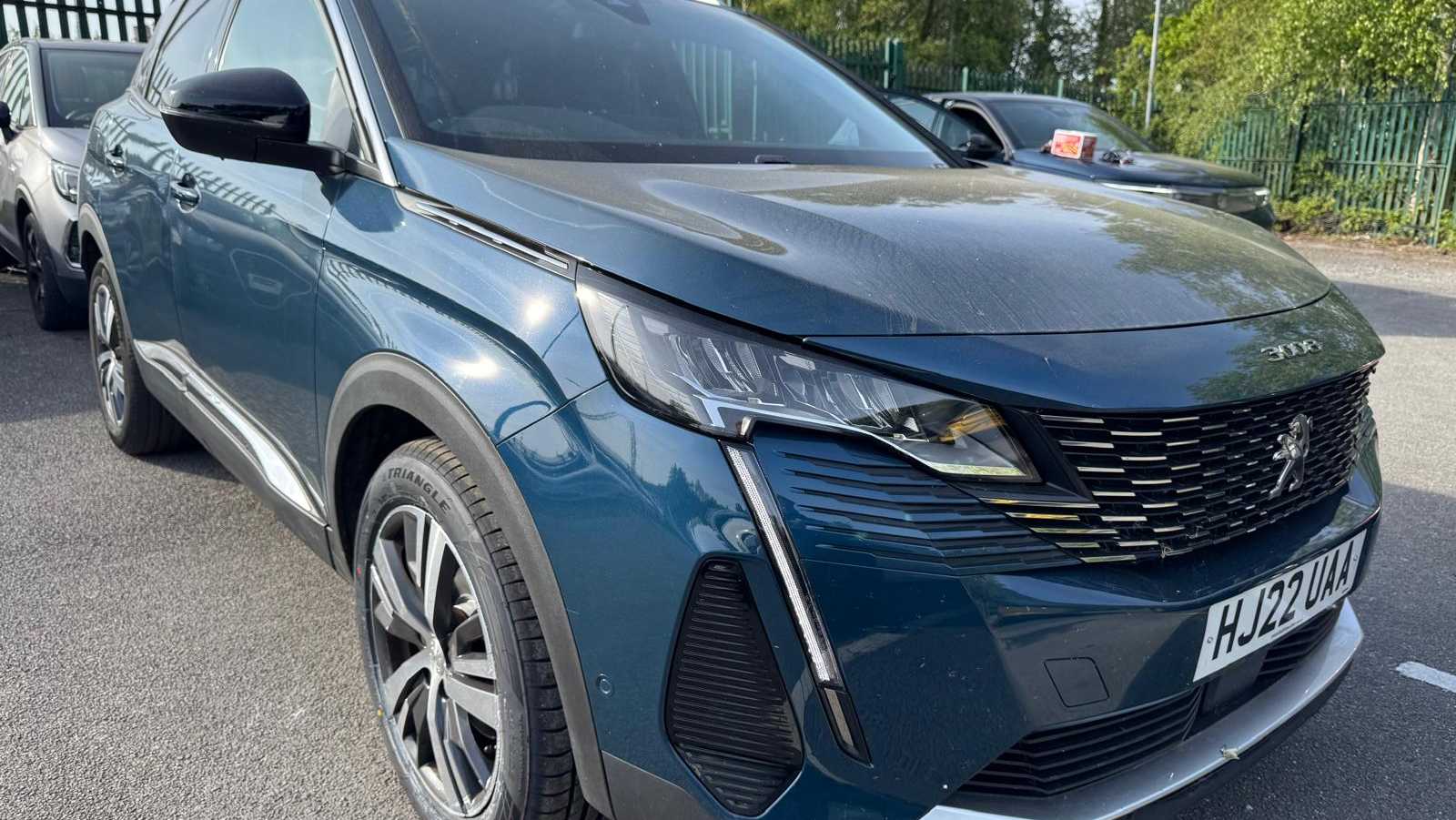 Main listing image - Peugeot 3008