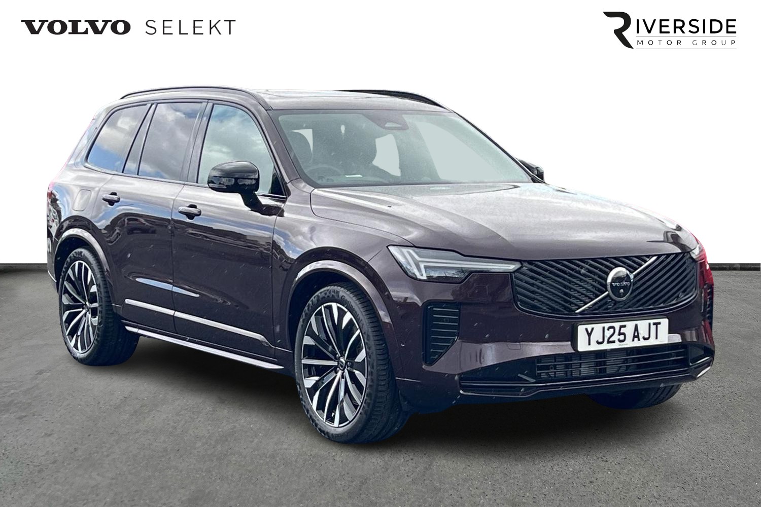 Main listing image - Volvo XC90