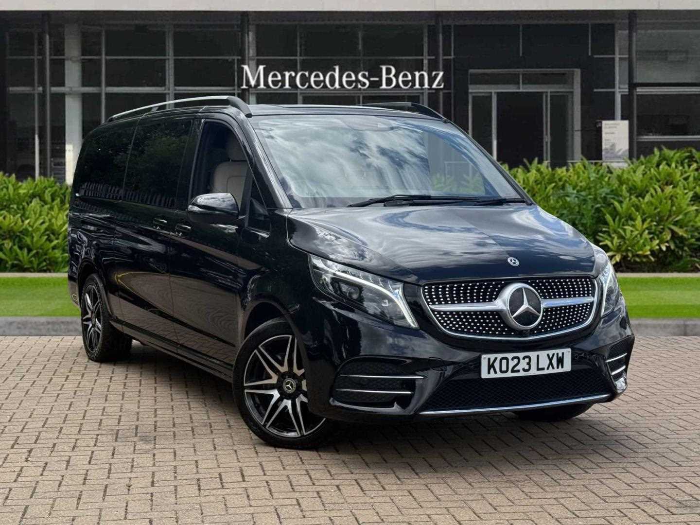Main listing image - Mercedes-Benz V-Class