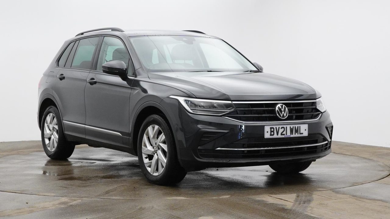 Main listing image - Volkswagen Tiguan