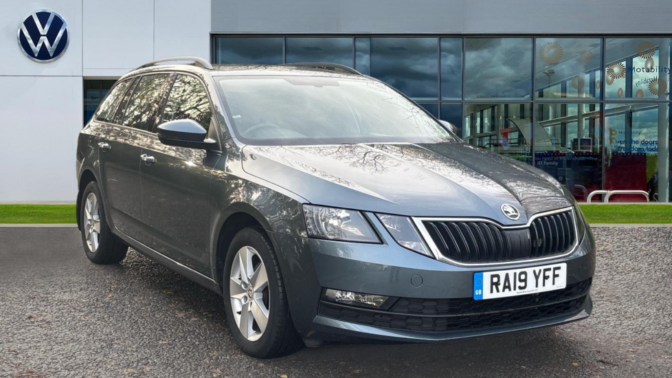 Main listing image - Skoda Octavia Estate