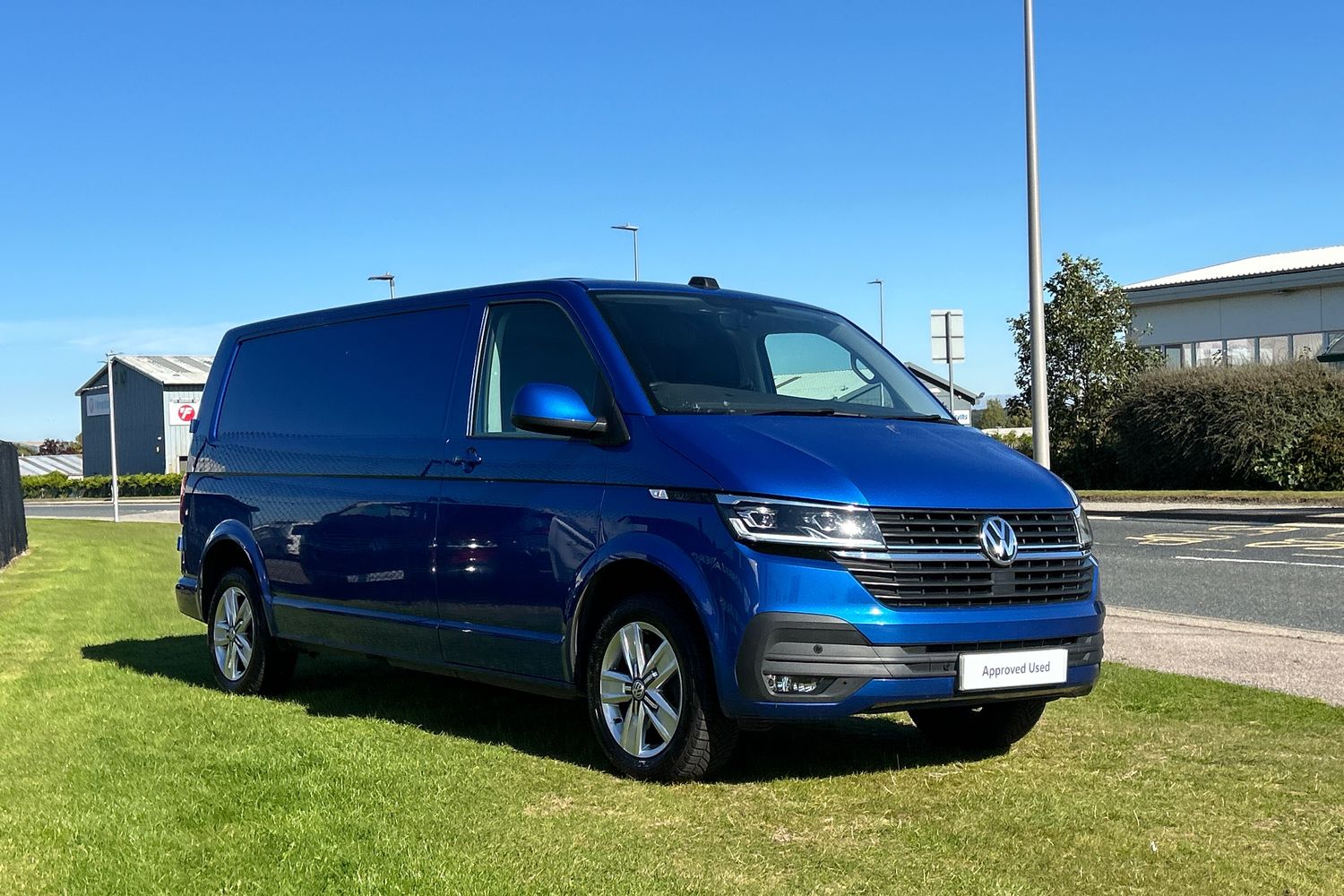 Main listing image - Volkswagen Transporter