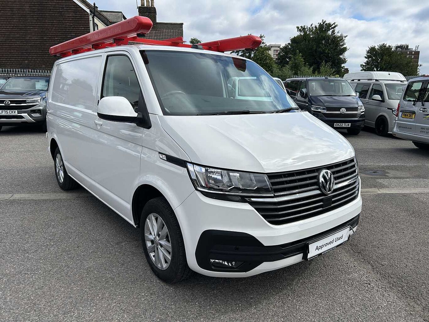 Main listing image - Volkswagen Transporter