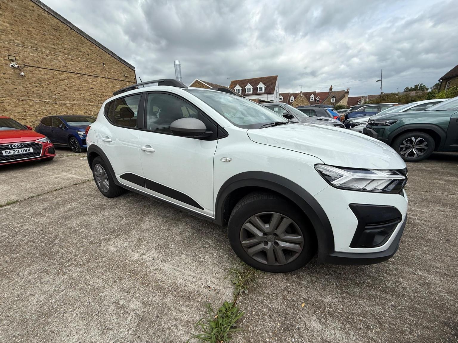 Main listing image - Dacia Sandero Stepway