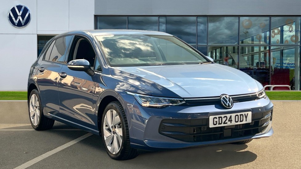 Main listing image - Volkswagen Golf