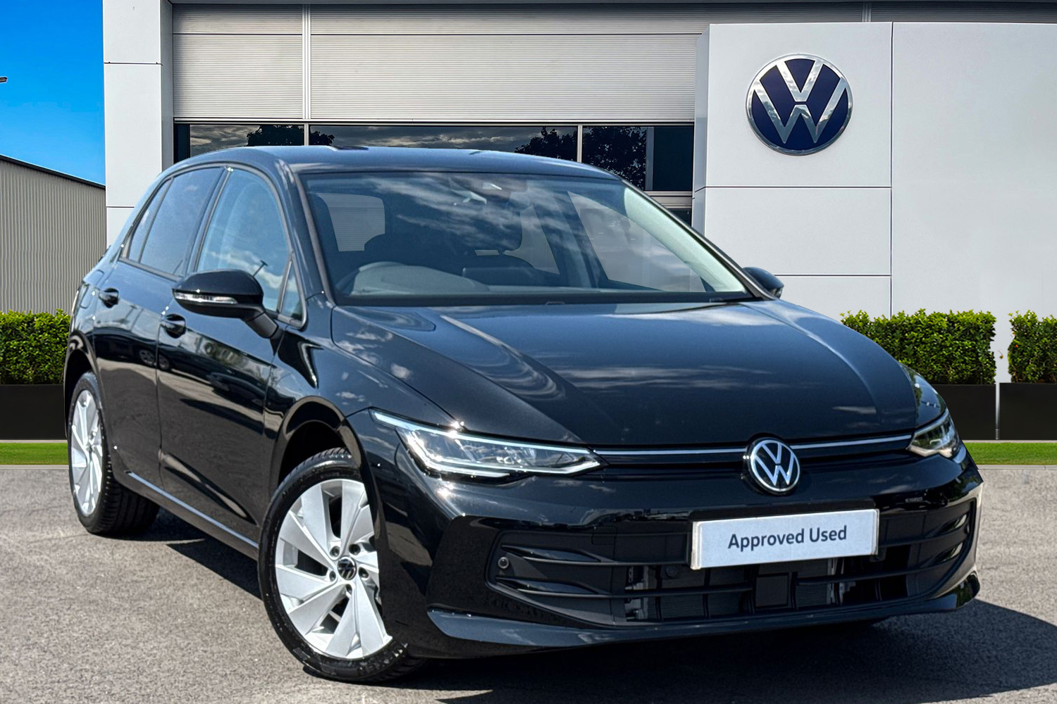 Main listing image - Volkswagen Golf